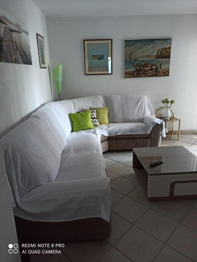 Apartma Robertino 1966